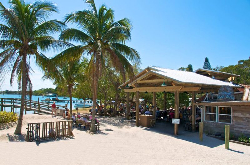 Mar Vista Dockside Restaurant and Pub
