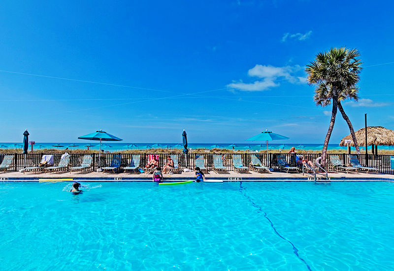 Kids playing in the Casa Del Mar pool