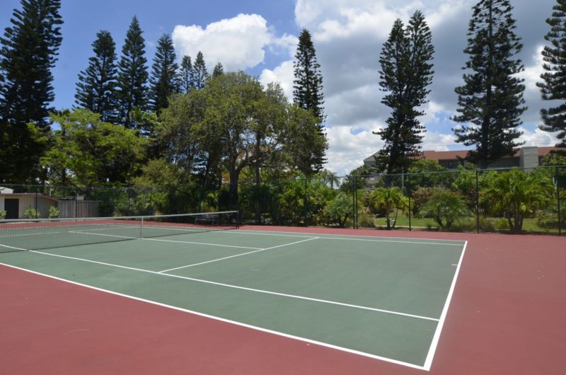 Casa Del Mar tennis courts